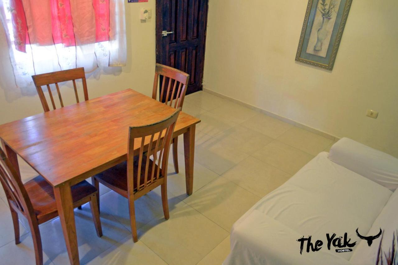 The Yak Hostel Playa del Carmen Eksteriør billede