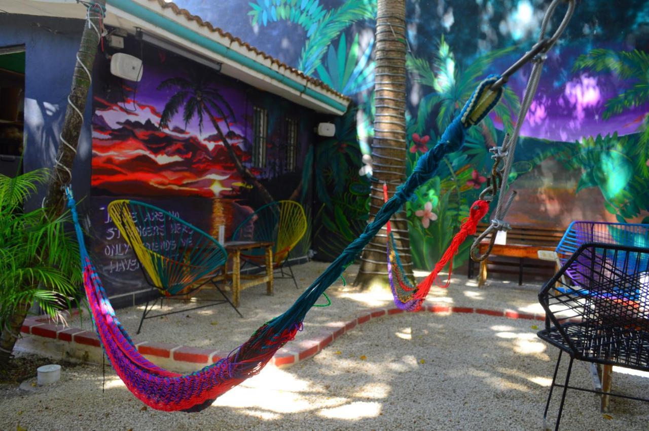The Yak Hostel Playa del Carmen Eksteriør billede